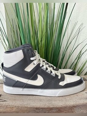Nike Delta Force High-Top White And Gray Sneakers